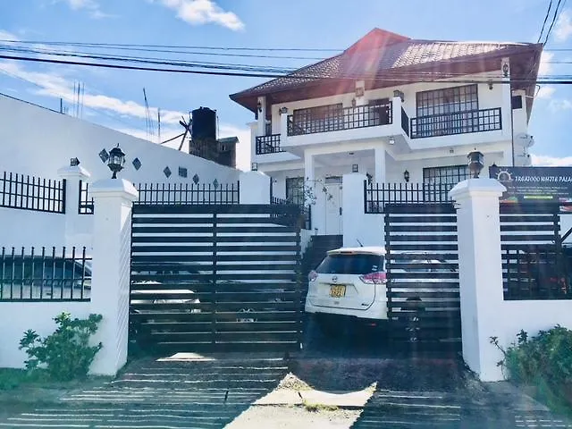 Treatooo White Palace Nuwara Eliya Hotel