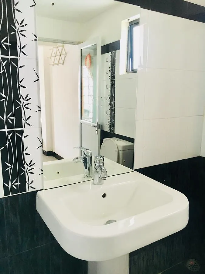 Treatooo White Palace Nuwara Eliya 3*,
