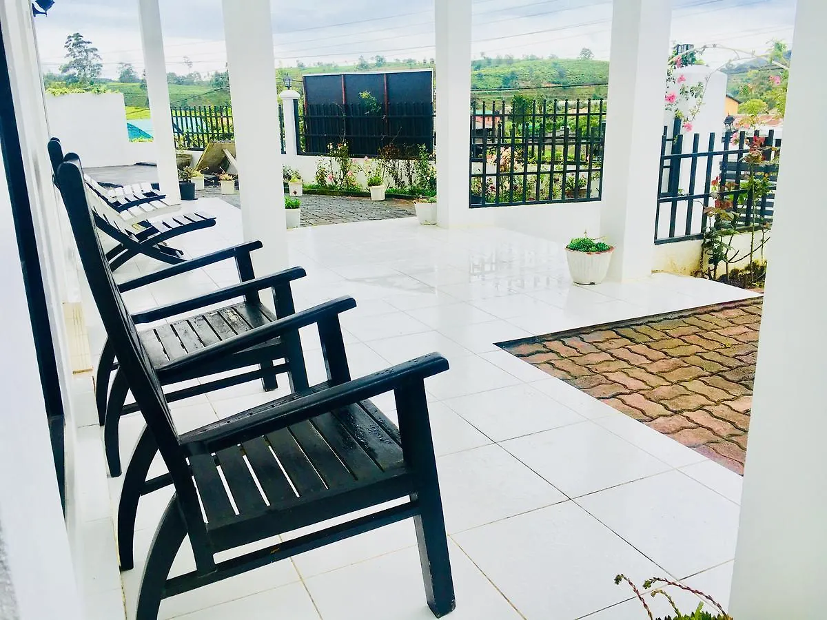 Treatooo White Palace Nuwara Eliya 3*,